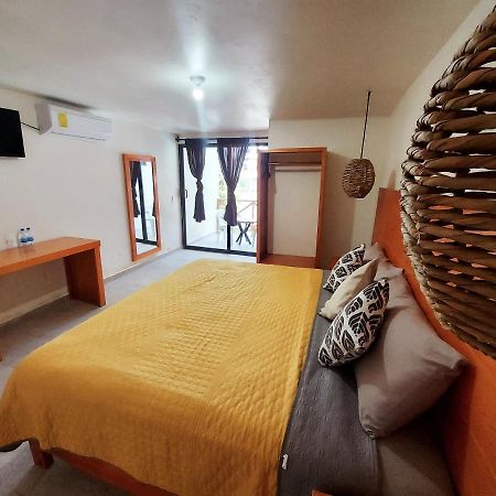 Hotel Sierra Linda Хилитла Экстерьер фото