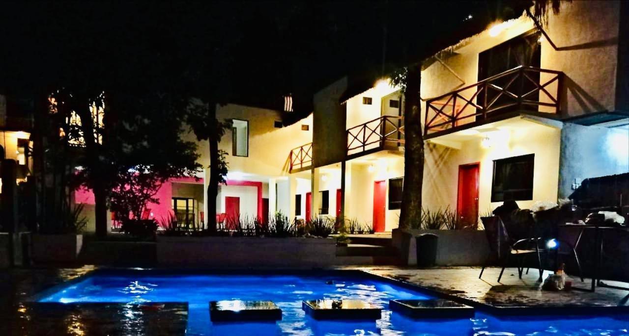 Hotel Sierra Linda Хилитла Экстерьер фото